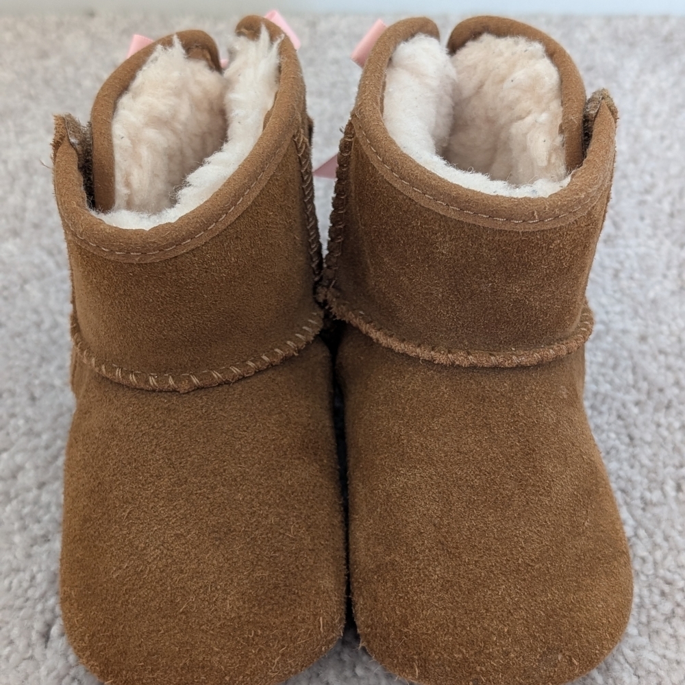 UGG Infant Jesse Bow II Bootie Chestnut Suede Pink Satin Bow Baby Size 4/5 - Picture 5 of 11